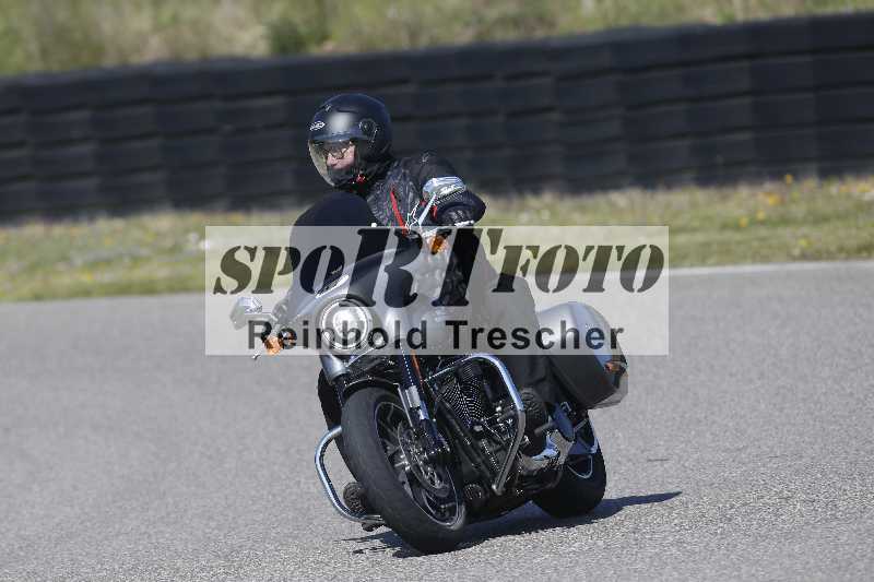 /01 02.04.2026 MAZ ADR/Gruppe gelb Gruppe gruen/87